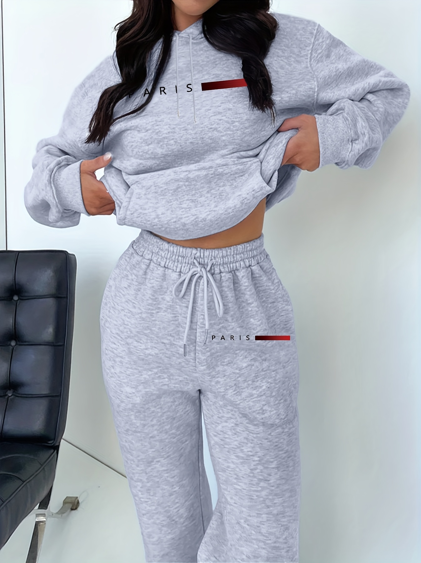 新作レディースセットアップ。パリの文字プリントが施された、高 - Winter Clothing For Women のレビューと価格