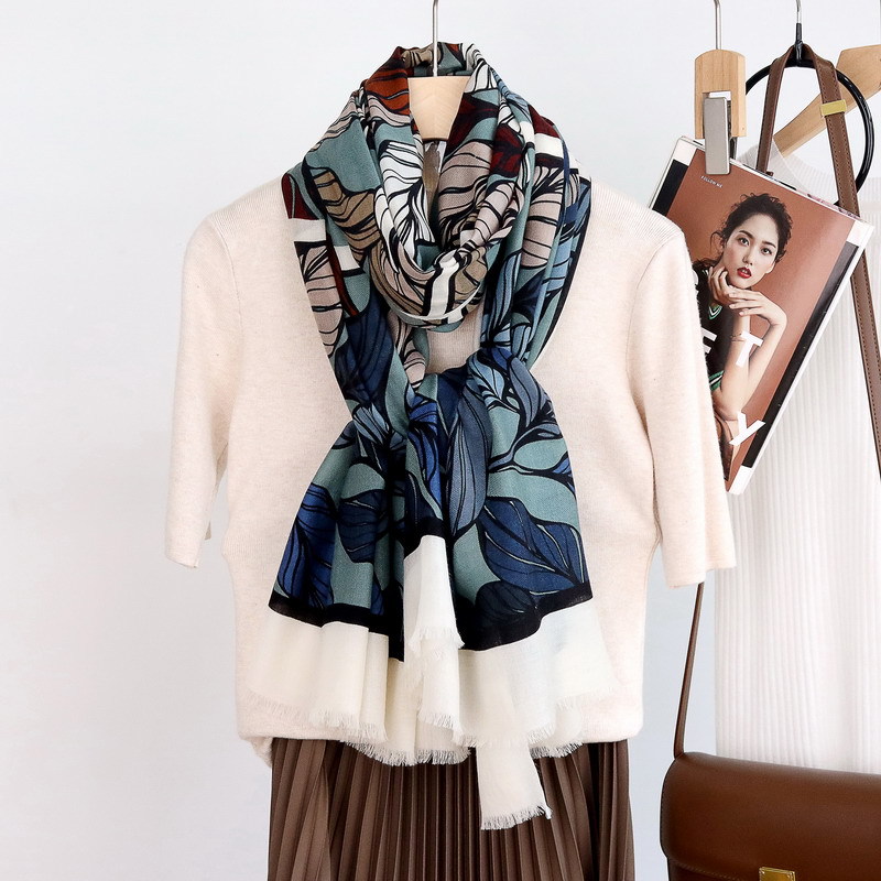 ロングカシミヤタッセルショールストール女性パシュミナ冬服ネッ - Winter Clothing Hong Kong のレビューと価格